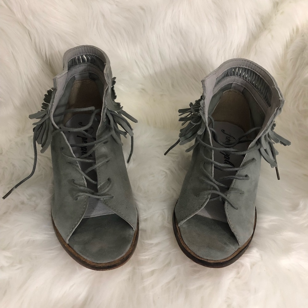 Free People Firefly Lace Up Fringe Sandal, 37 - Picture 3 of 8